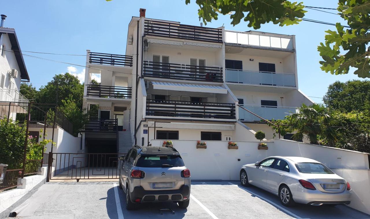 Rentfox - Crikvenica Apartamento Exterior foto