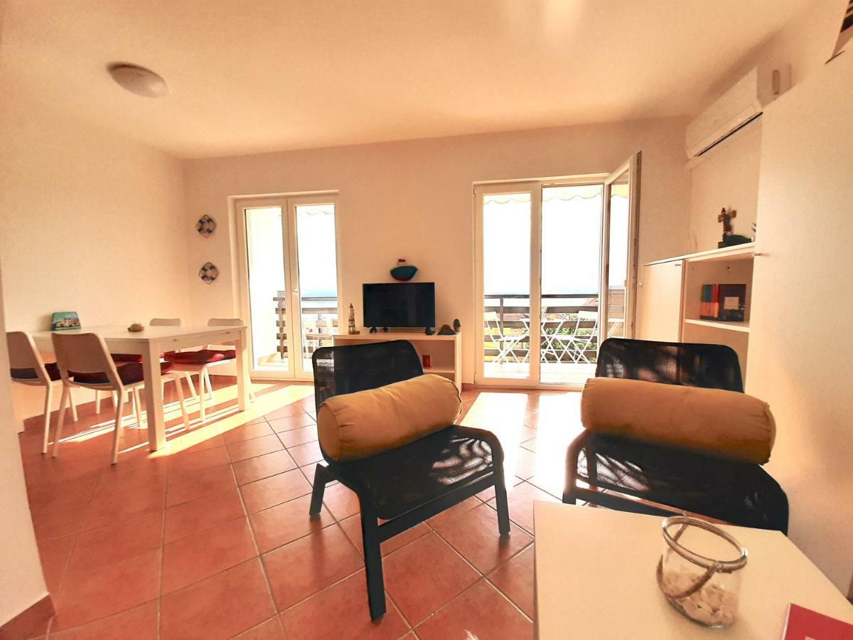 Rentfox - Crikvenica Apartamento Exterior foto